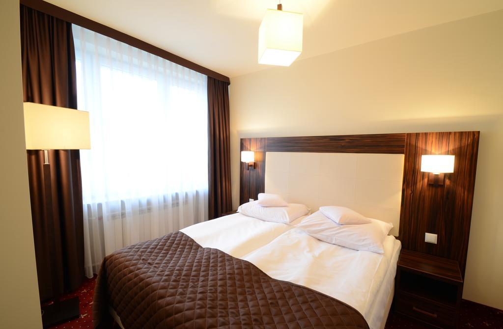 Hotel Pzmot Lublin Habitación foto