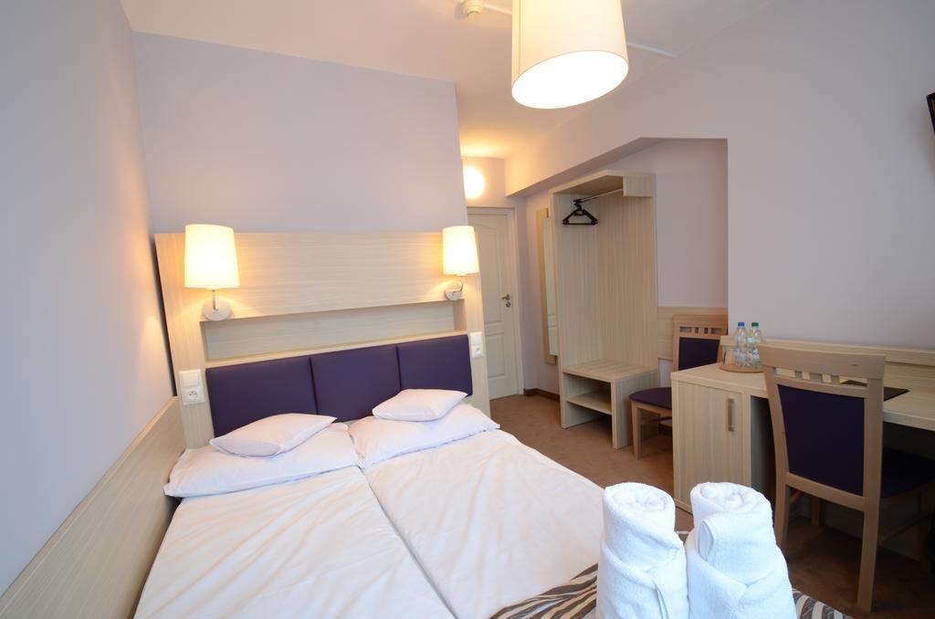 Hotel Pzmot Lublin Habitación foto