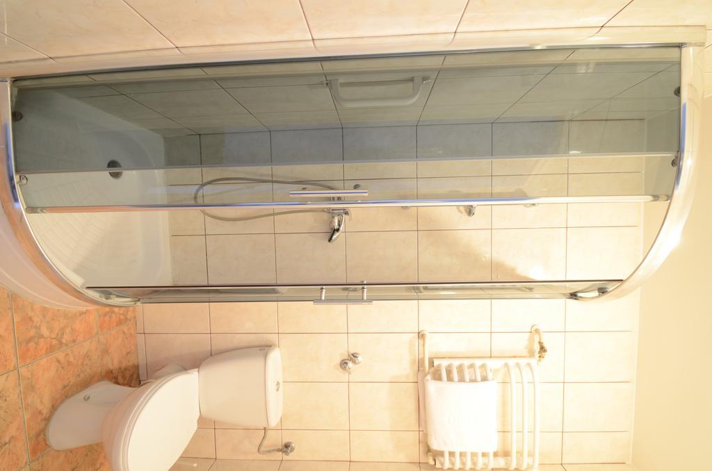 Hotel Pzmot Lublin Habitación foto